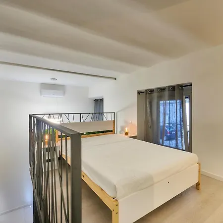 Apartment Yellow Stone *